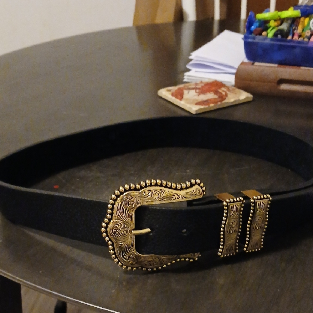 B-Low the Belt Black Leather Accessory